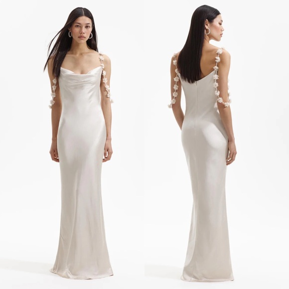Self-Portrait Dresses & Skirts - NWT Self-Portrait Flower Maxi Dress in Champagne Size 4